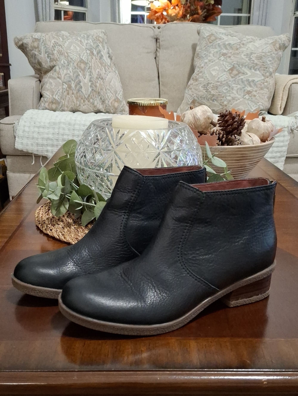 Dansko Black Becki Leather Ankle Boots - Low Heel Booties Size 38/ 8